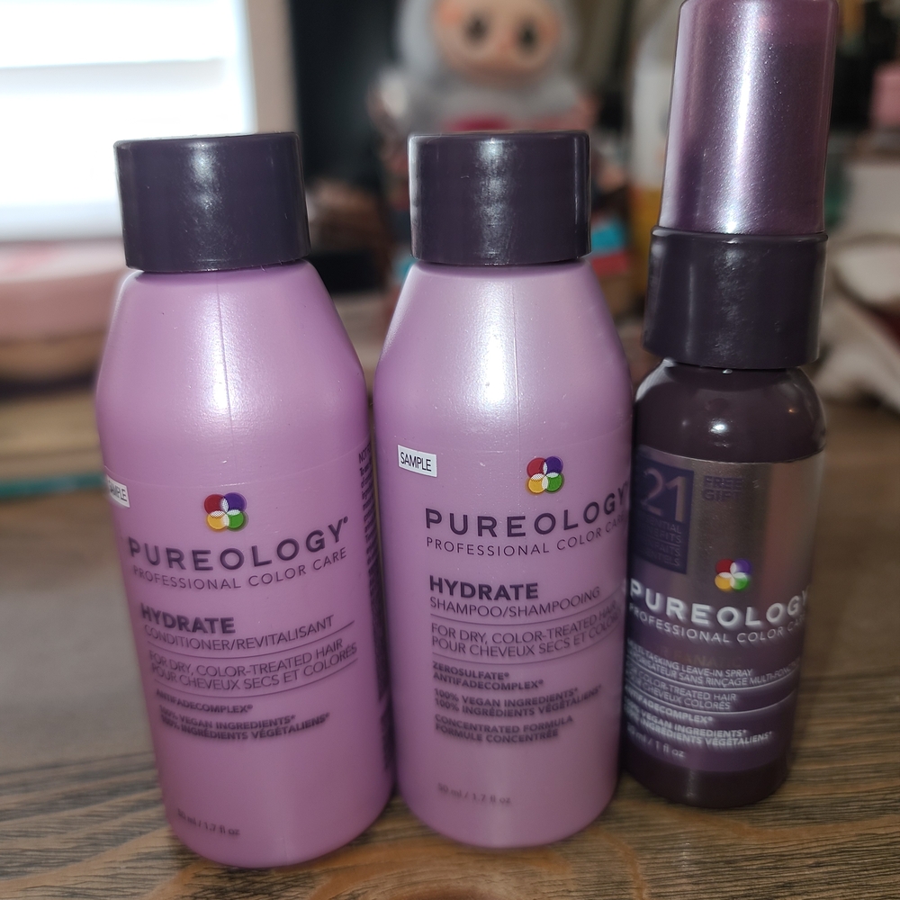 Pureology Hydrate Shampoo and Spray Set